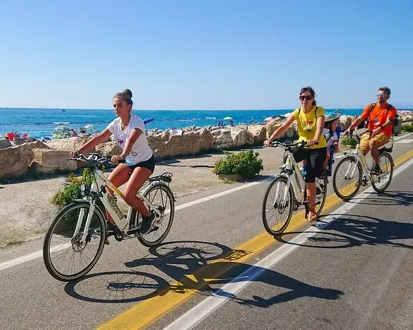 Pisa to the Sea – Trammino Cycle Path Self-Guided Bike Tour 1 smile and ride esperienza 3